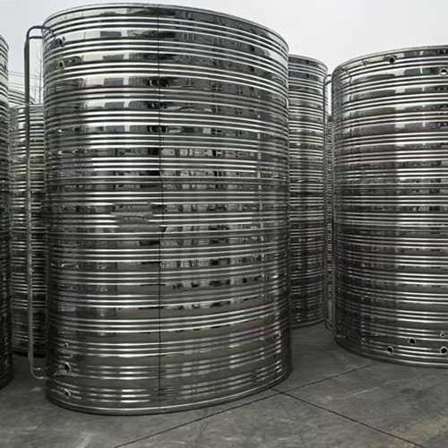 Round stainless steel insulated water tank