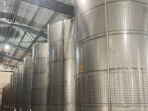 Large stainless steel wine storage tanks