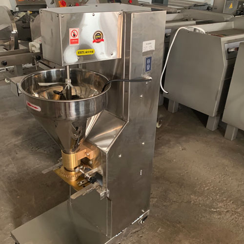 Commercial small meatball forming machine