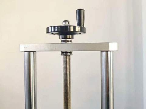 Positioning height adjustment