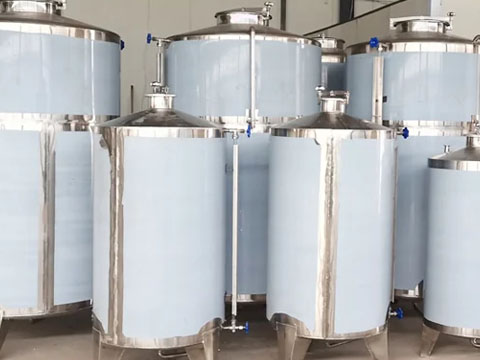 Stainless steel storage tanks of different specifications