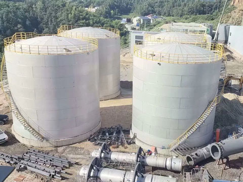 Stainless steel storage tank installation