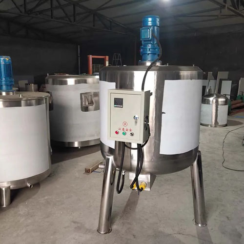Jacketed mixing tank