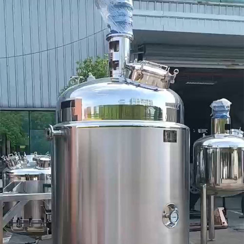 Produced mixing tank
