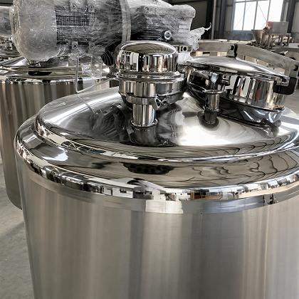 Detail display of upper part of stainless steel sterilization tank