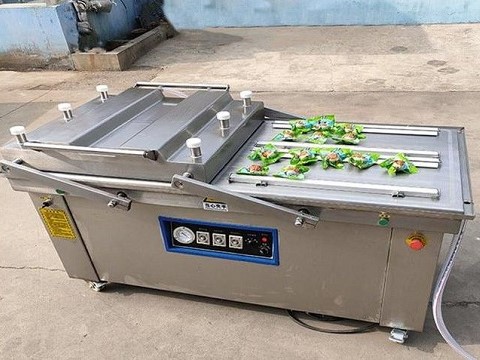 Double chamber  vacuum packaging machine testing