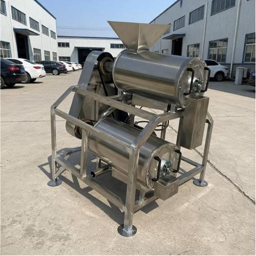 Food grade 304 stainless steel contact parts of a double channel pulping machine