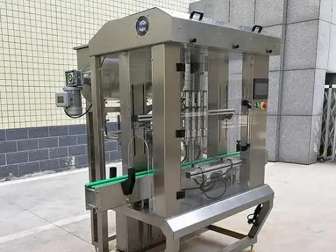 Comparison chart of dual head, 4 head, and semi automatic paste filling machinesby speed and accuracy