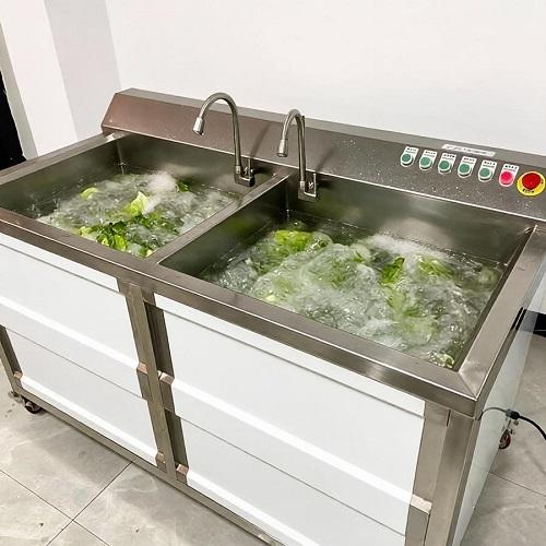 Food grade stainless steel washing tank of a vortex fruit and vegetable washer